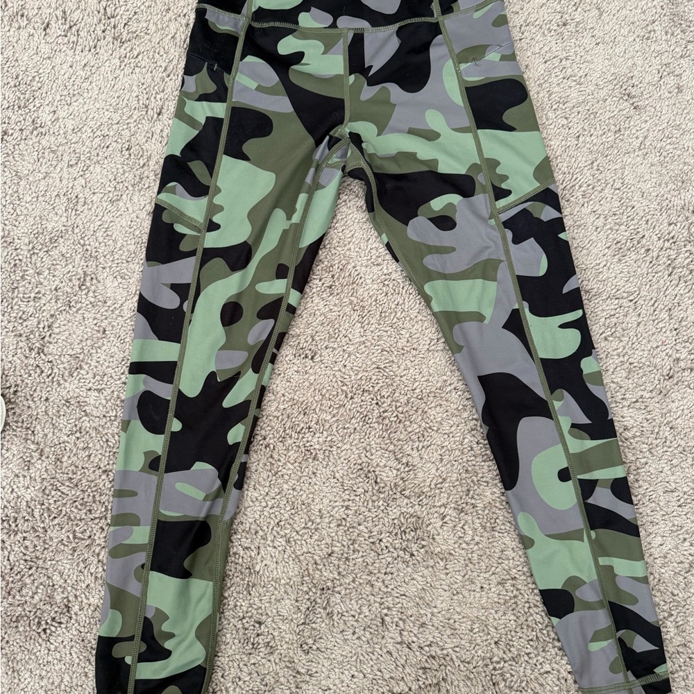 Women’s Camouflage ZYIA Leggings